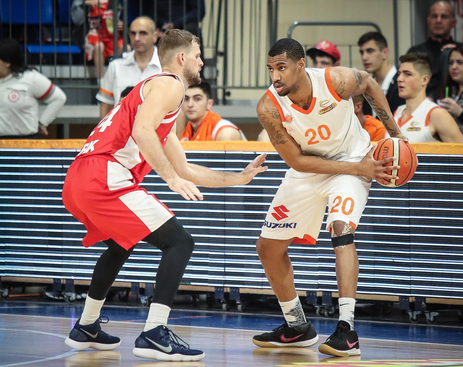 טיילור ברון עושה הגנה בליגה בראשון לציון. ומה עם ההתקפה? (צילום: עודד קרני, באדיבות מנהלת הליגה)